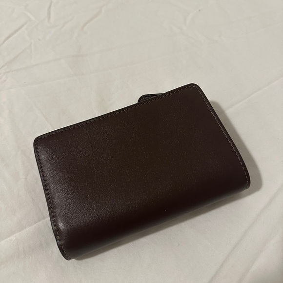 Coach Corner Zip Wallet - Picture 4 of 4